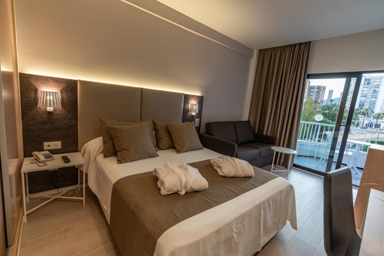 Hotel Golden Бенидорм Екстериор снимка