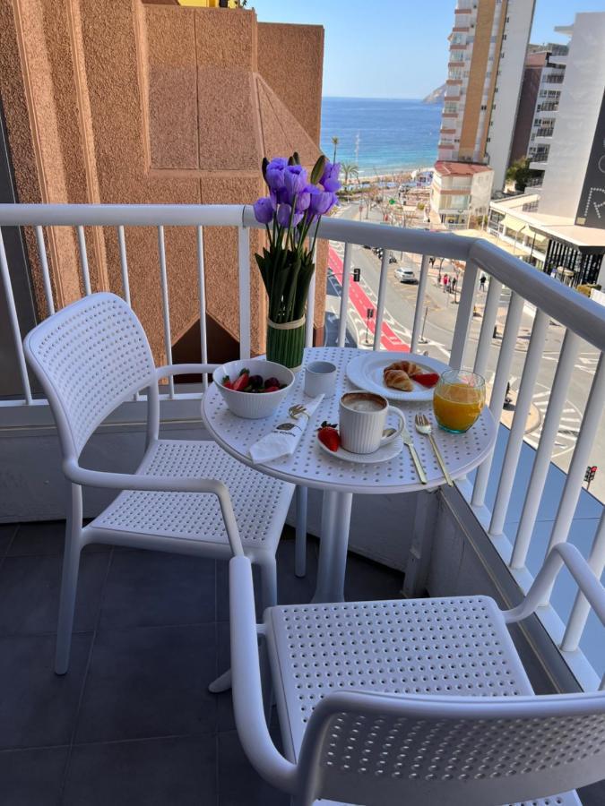 Hotel Golden Бенидорм Екстериор снимка