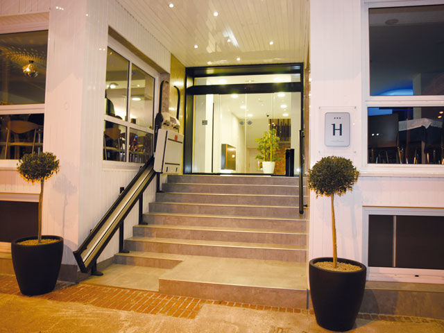 Hotel Golden Бенидорм Екстериор снимка