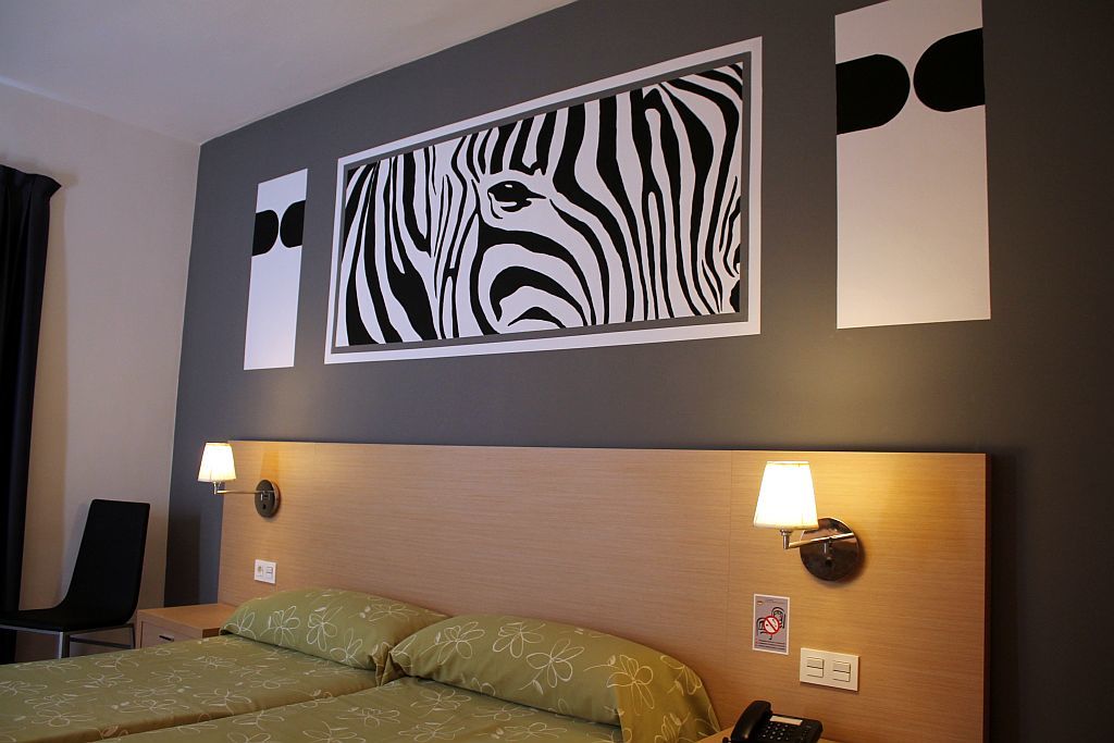 Hotel Golden Бенидорм Екстериор снимка